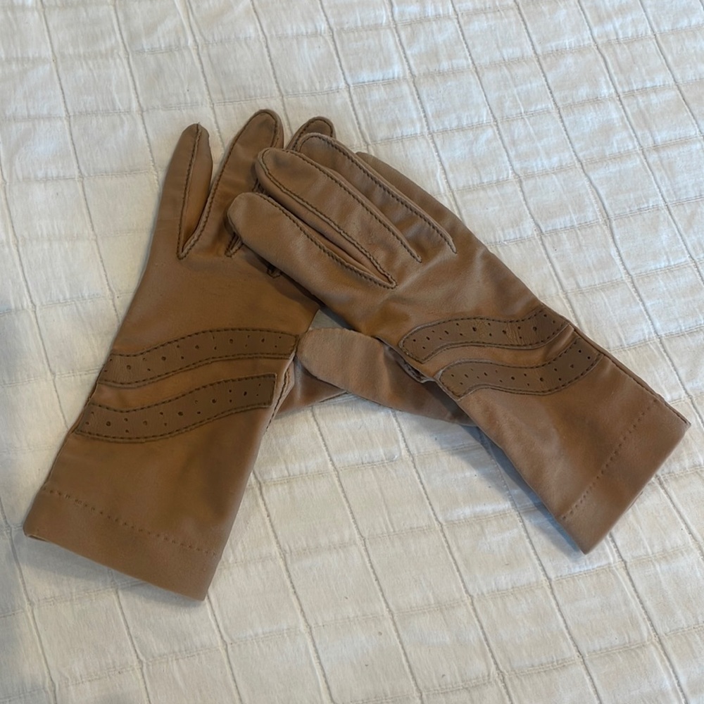 Vintage sheer energy leggs driving nylon gloves taupe one size fits most women